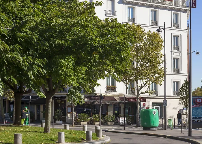 Hôtel de la Place des Alpes