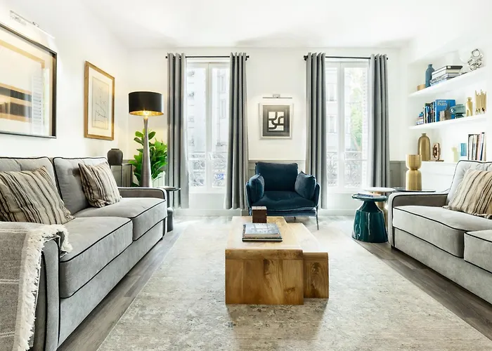 LivinParis - Luxury 3&4 Bedrooms Montmartre I